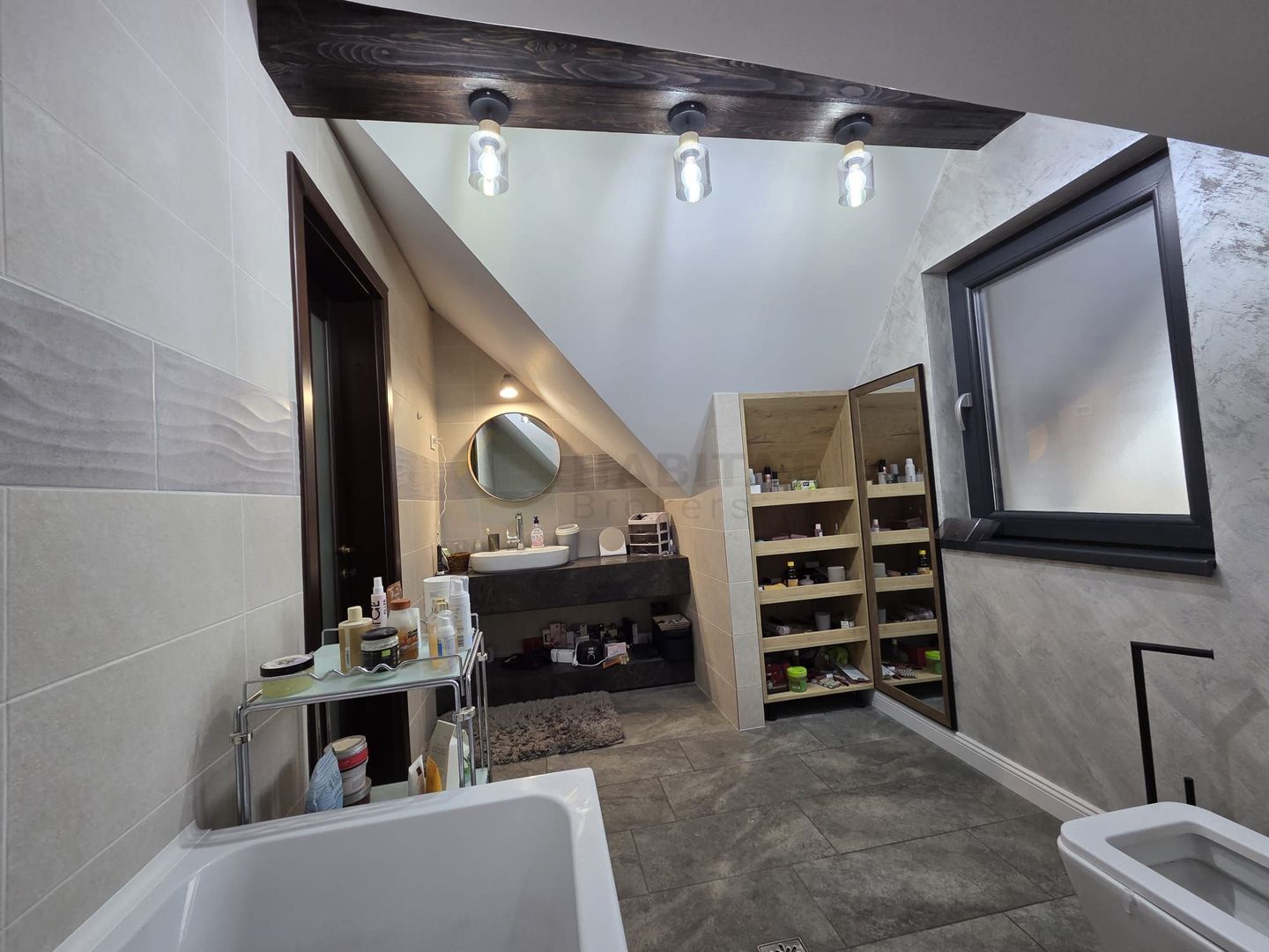 Casă unicat, stil american, 4 camere, garaj, teren 450 mp – Tunari - Poză 26