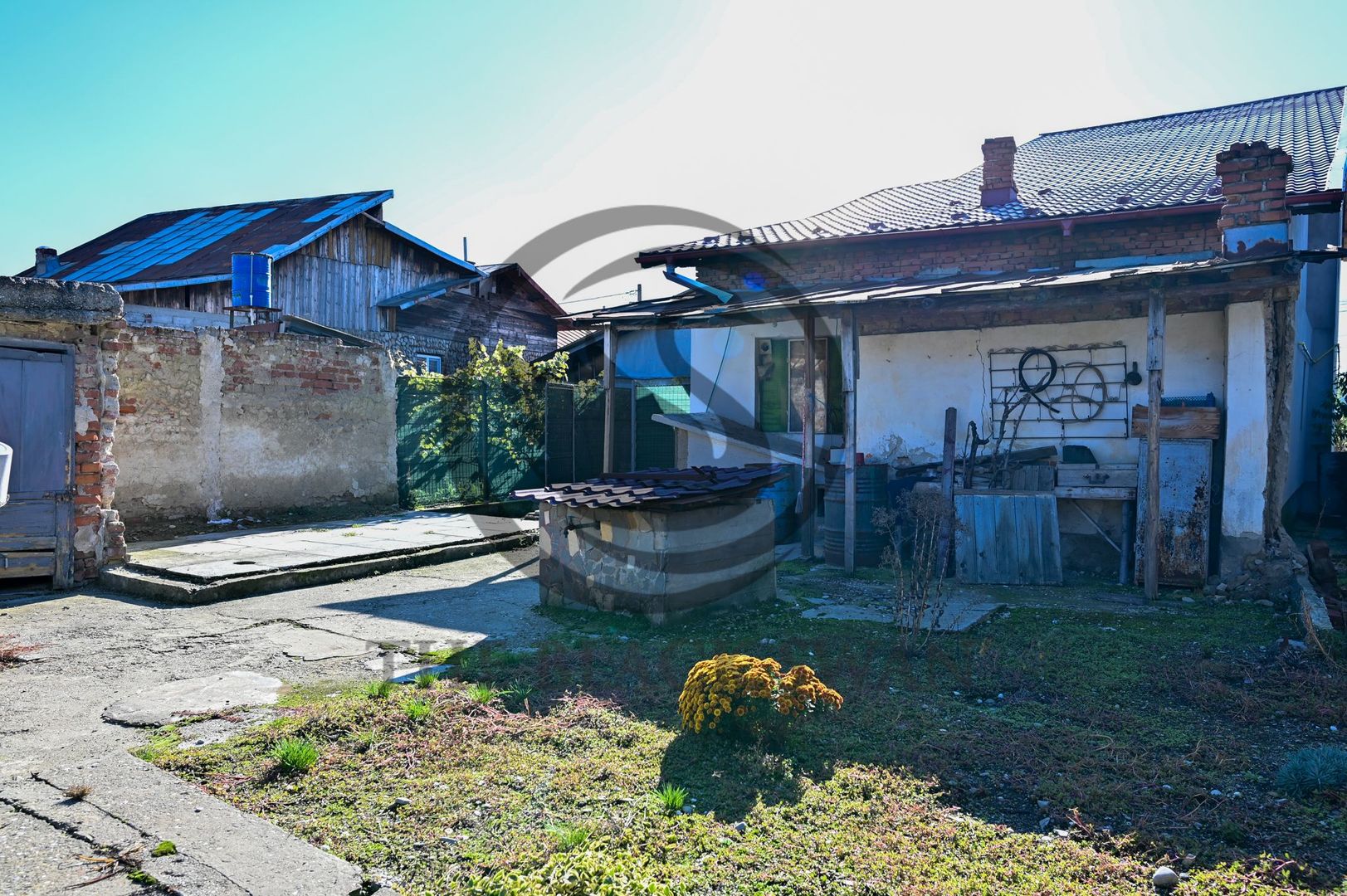 Casa la gri de vanzare | Zona Centrala - Bucov | Comision 0% - Poză 17