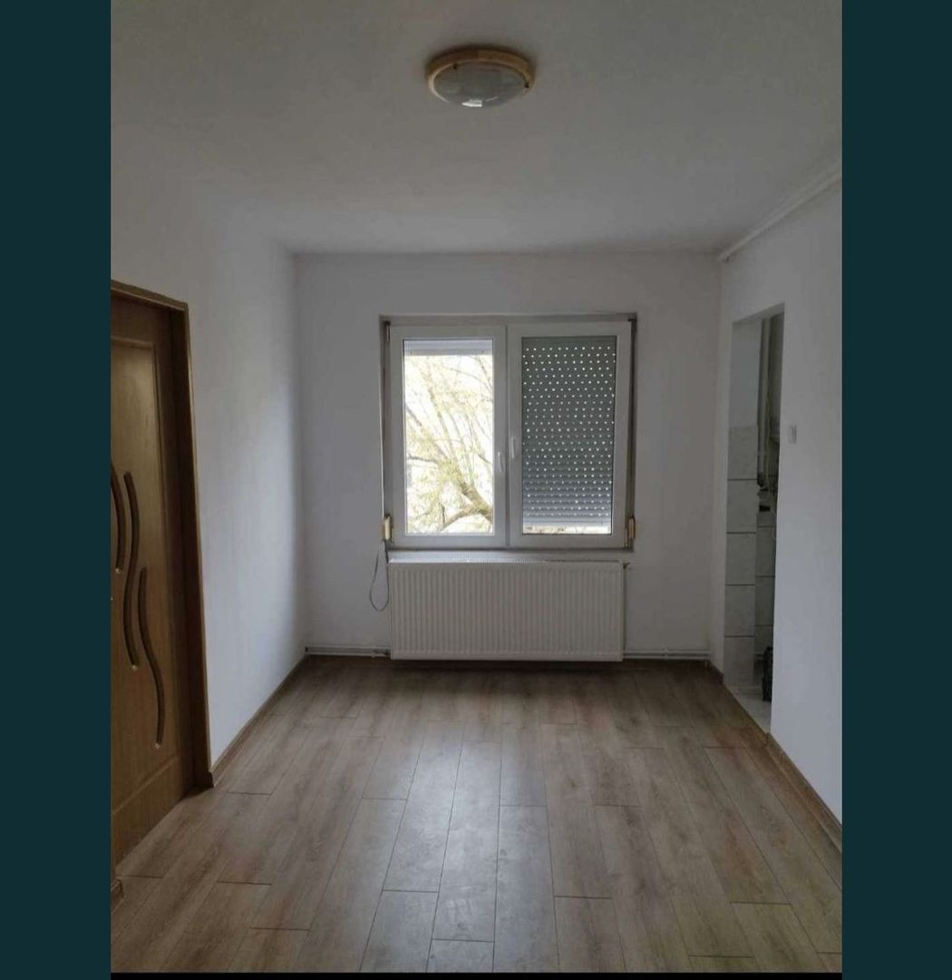 BRASADAS vinde ap 3 cam 3/4 RENOVAT, MOBILAT Solidarității. - Poză 1