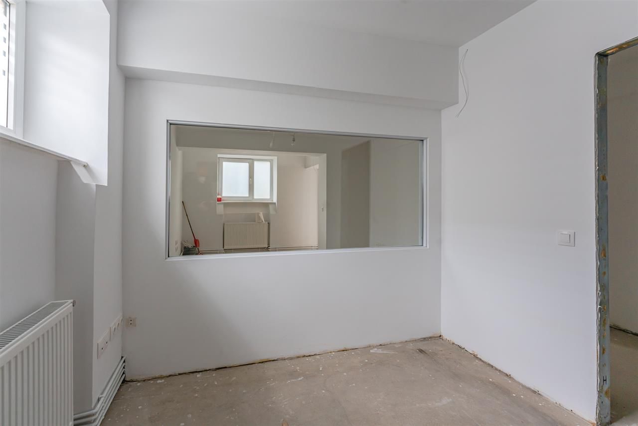 Spatiu comercial la demisol cu acces direct din strada - Poză 8