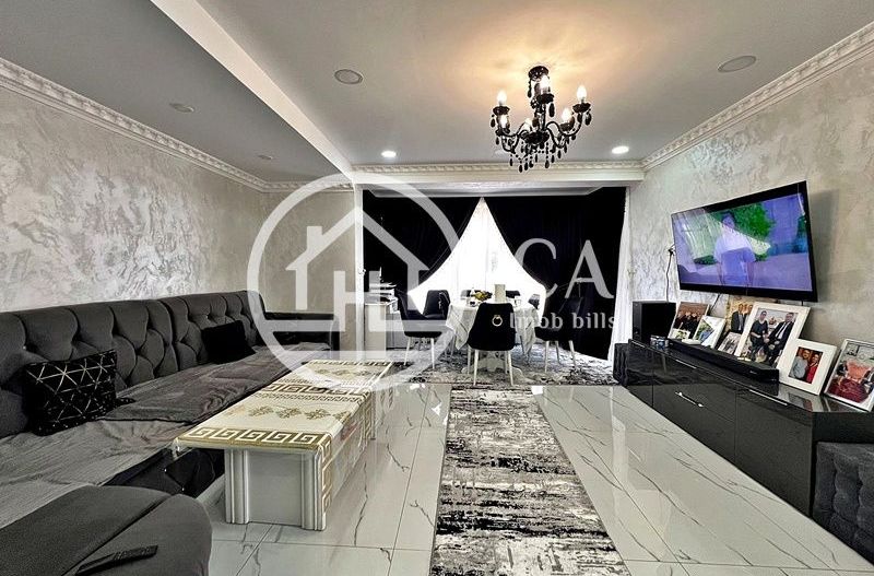 Casă de vânzare cu 4 camere în Cartierul Tineretului, Oradea - Poză 1