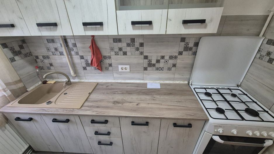 Zona Grivitei, apartament liber la vanzare - Poză 4