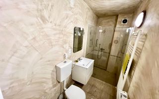 Vila eleganta renovata si consolidata | Parc Carol| Marasesti - Poză 7