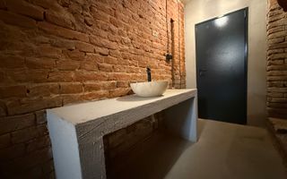 SAD - Spatiu comercial central de 160mp in Arad - ideal: crama, cafenea, magazin - Poză 14