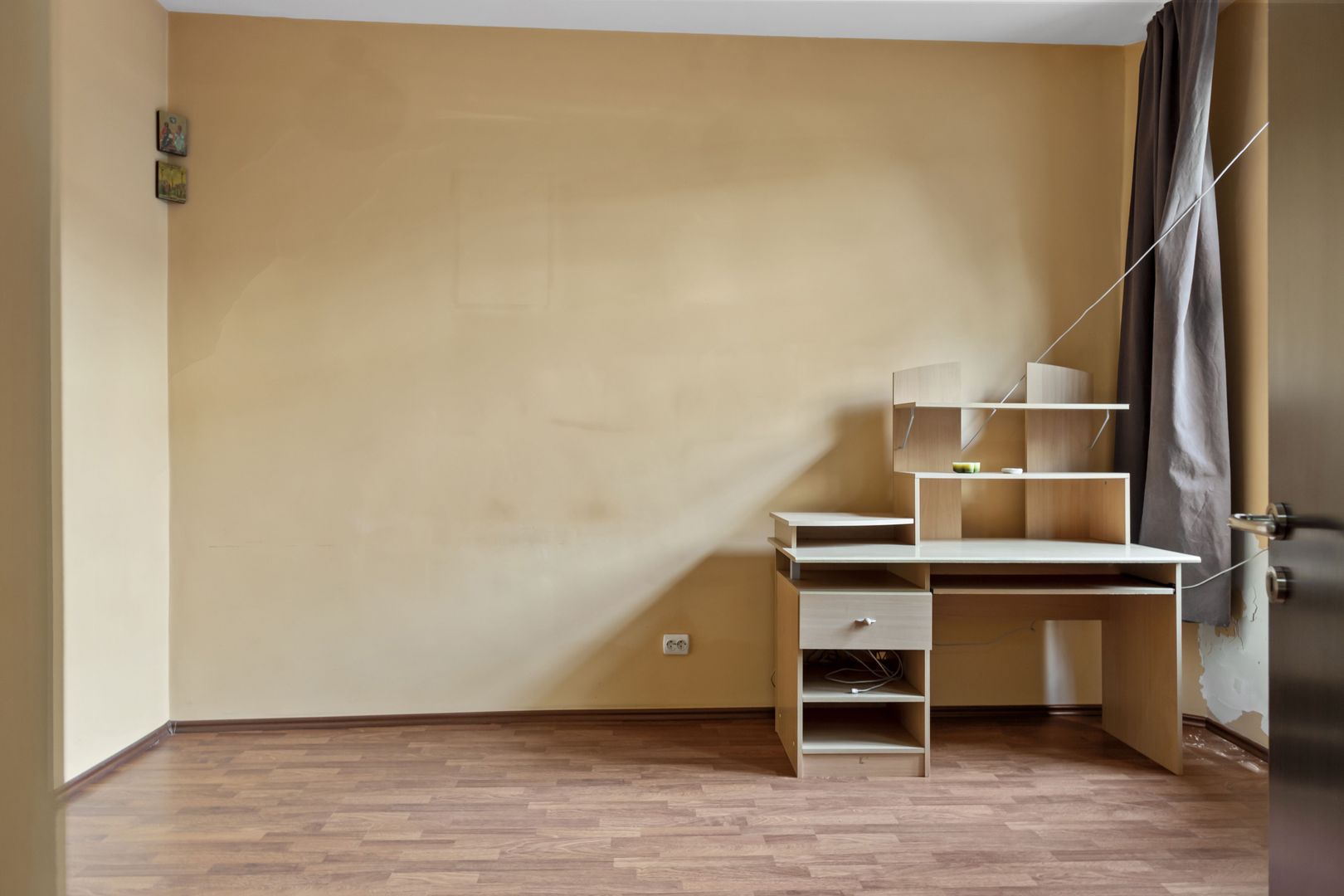 Vindem apartament la curte aproape de parcul Carol - Poză 3