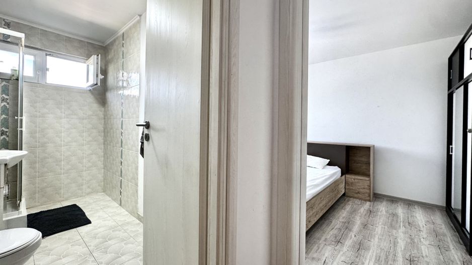 Apartament 4 camere, spațios, in zona Centralǎ- Piața Mǎrǎști - Poză 7
