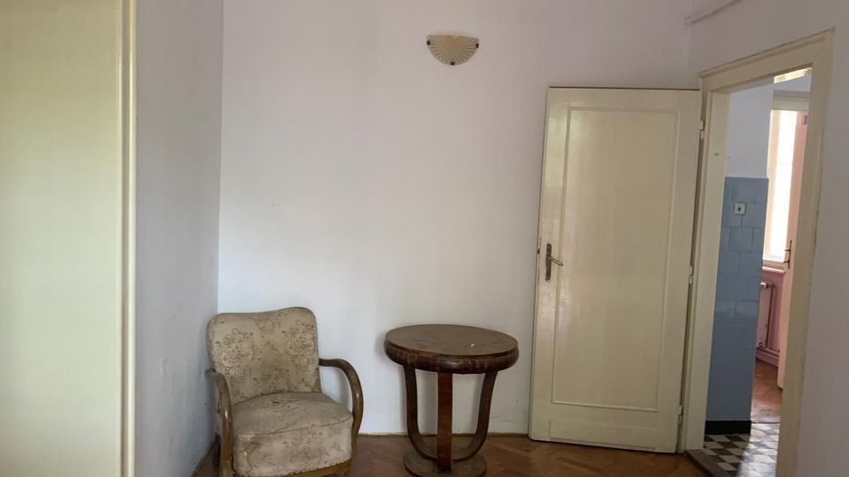 Casa P+E de 7 camere, SU=240 mp  in  Balcescu - Poză 3