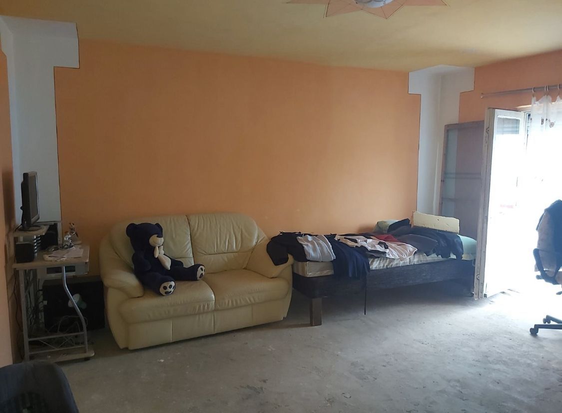 Apartament cu 3 camere de vanzare - Poză 4