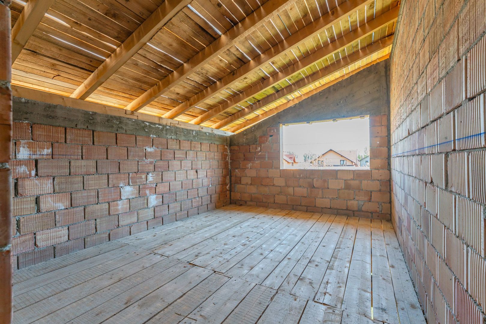 Oportunitate Casă la Roșu în Harman – Ideală pentru Personalizare - Poză 10