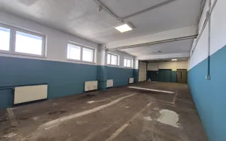 Shoroom cu depozitare Brașov 244 mp - Poză 11