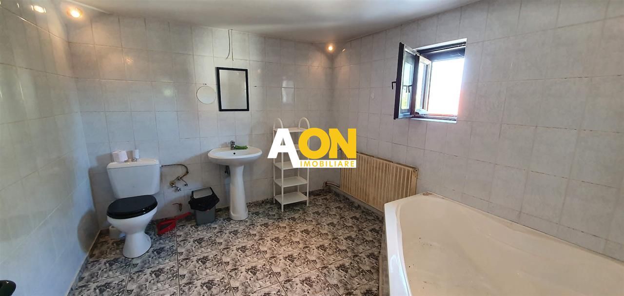 Casa cu 5 camere, 1500 mp teren, Centru. Pretabila pentru muncitori - Poză 17