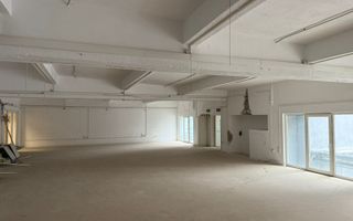 Spatiu comercial de inchiriat - Poză 1