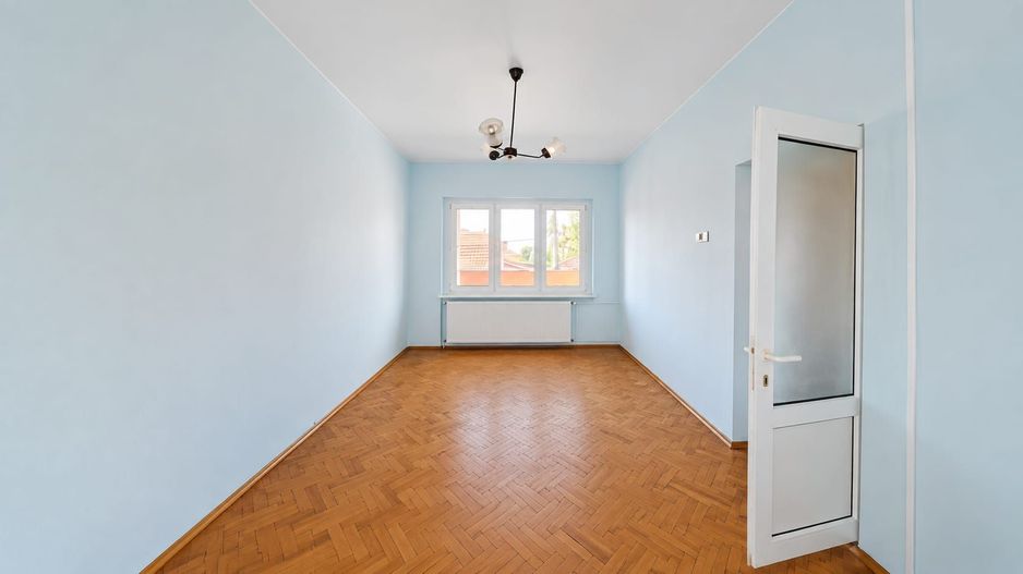 Casă cu 3 dormitoare și teren de 539 mp, Satu Mare str St, O Iosif - Poză 8
