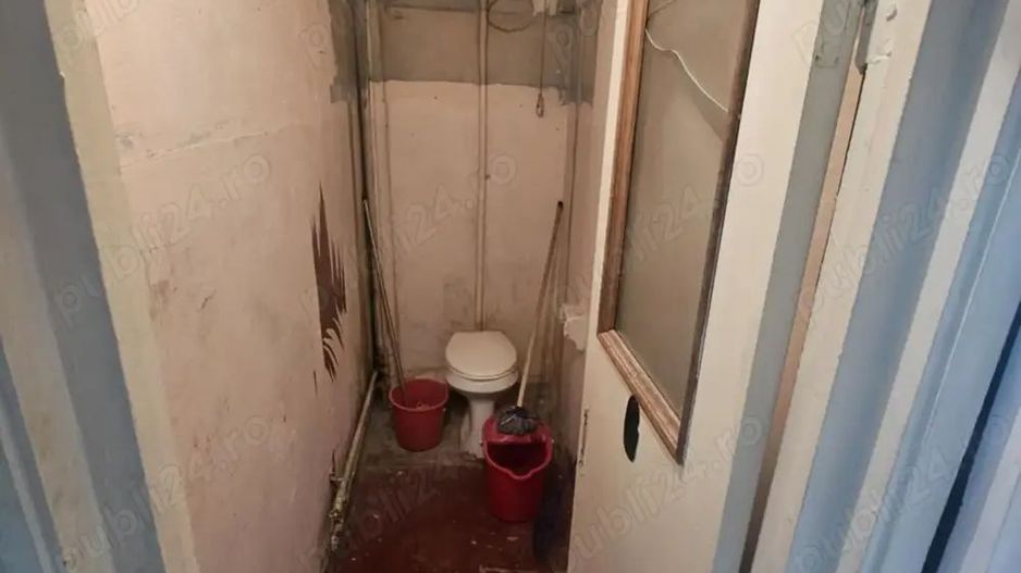 BRASADAS vinde apt 3 cam NEFINISAT etaj 4/4 in Micro 16. - Poză 2