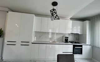 Apartament etaj intermediar | Zona Eroilor | parcare inclusa - Poză 14