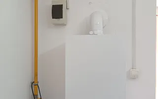 Spațiu comercial central cu gaz și acces stradal - Poză 11