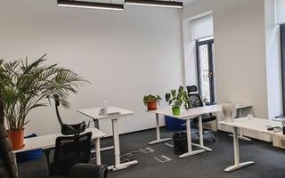 Cladire office in centrul istoric - Poză 6