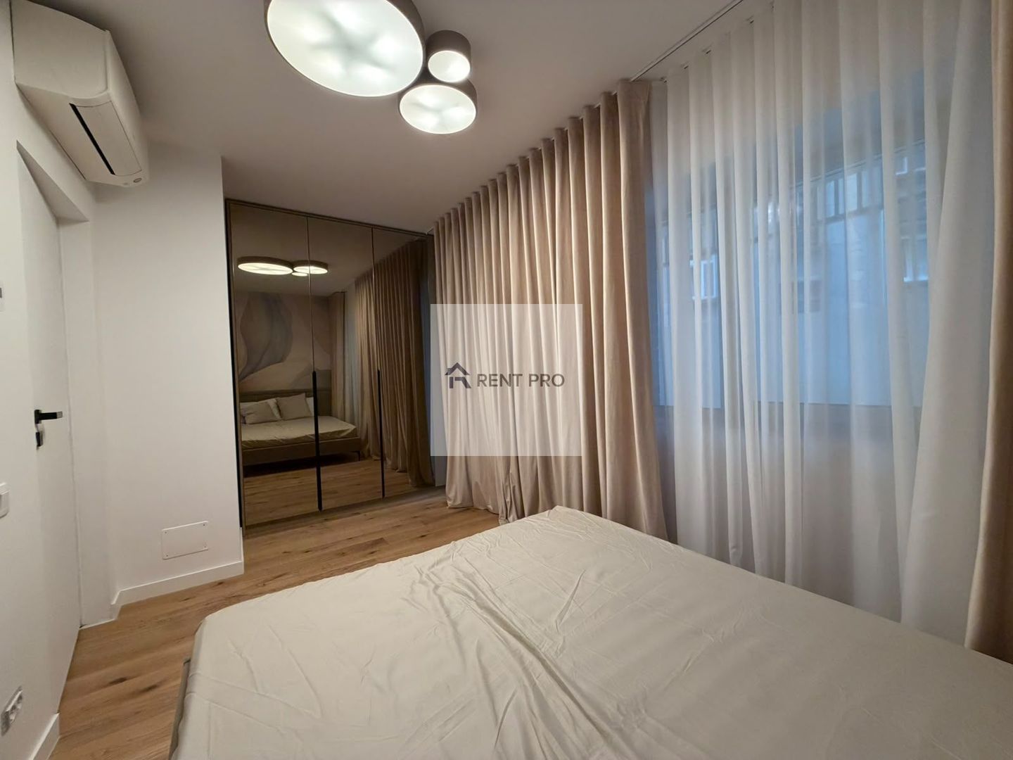 Apartament premium cu 3 camere de vânzare | 70 mp + terasă 145,5 mp | - Poză 12