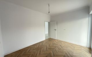 Asfalt. Loc de parcare. Etaj 1. - Poză 10