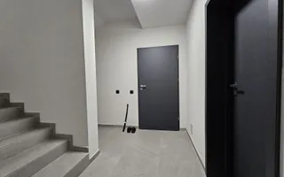 Inchiriere cladire cu 2 apartamente,  460 mp, garaj subteran, Andrei Muresanu - Poză 25