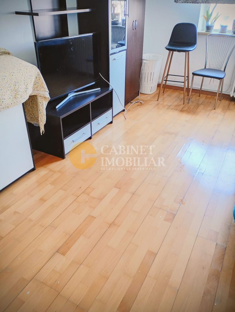 3 camere, decomandat, et.3/4, Podu de Fier, bloc 1982! - Poză 3