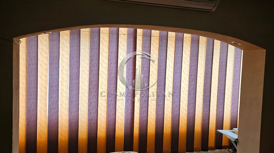 Apartament cu 3 camere ~ zona Brosteni / Colegiu ~ etaj 3 din 4 - Poză 2