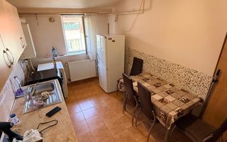 2 dormitoare| mansarda inalta| Dambovita langa Lidl| - Poză 7