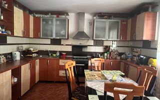 Vila S+P+1+M Lapus, str Paunitei - Poză 41
