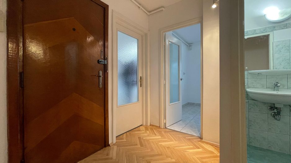 Apartament 3 camere - 2 bai - decomandat - Poză 9