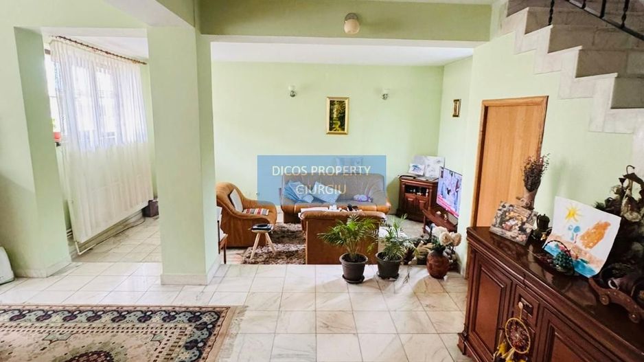 De vânzare – casă situată pe strada Nicolae Iorga - Poză 6