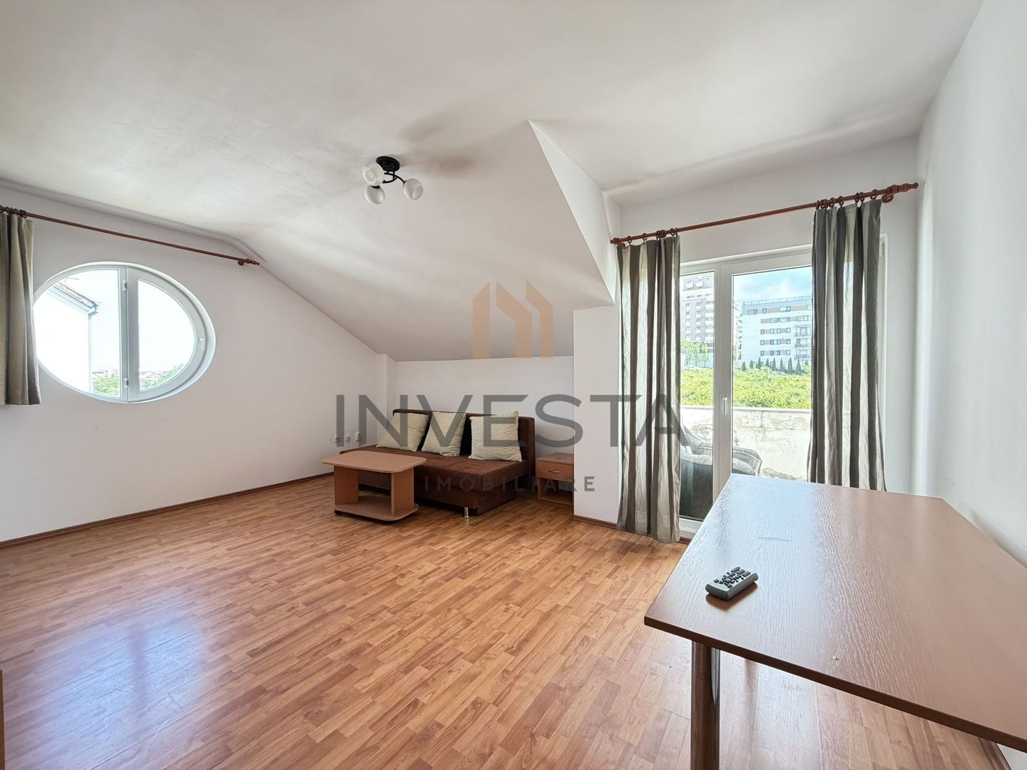 Apartament decomandat cu 3 camere, vedere spre oras, zona Calea Turzii - Poză 1