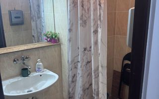 Spatiu birouri ultracentral 3 camere compartimentat 60 mp - Poză 9