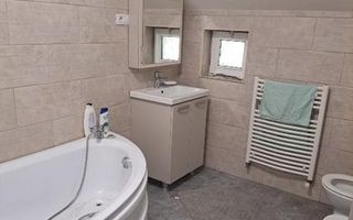 Vând casă în Iași, sat Vlaiceni - Poză 8