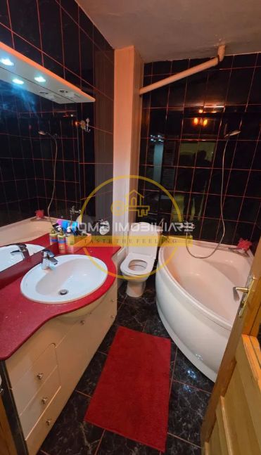 Etaj 1 Apartament 3Camere-Decomandat-80mp 2Bai+Boxa -Rond Vechi! - Poză 8