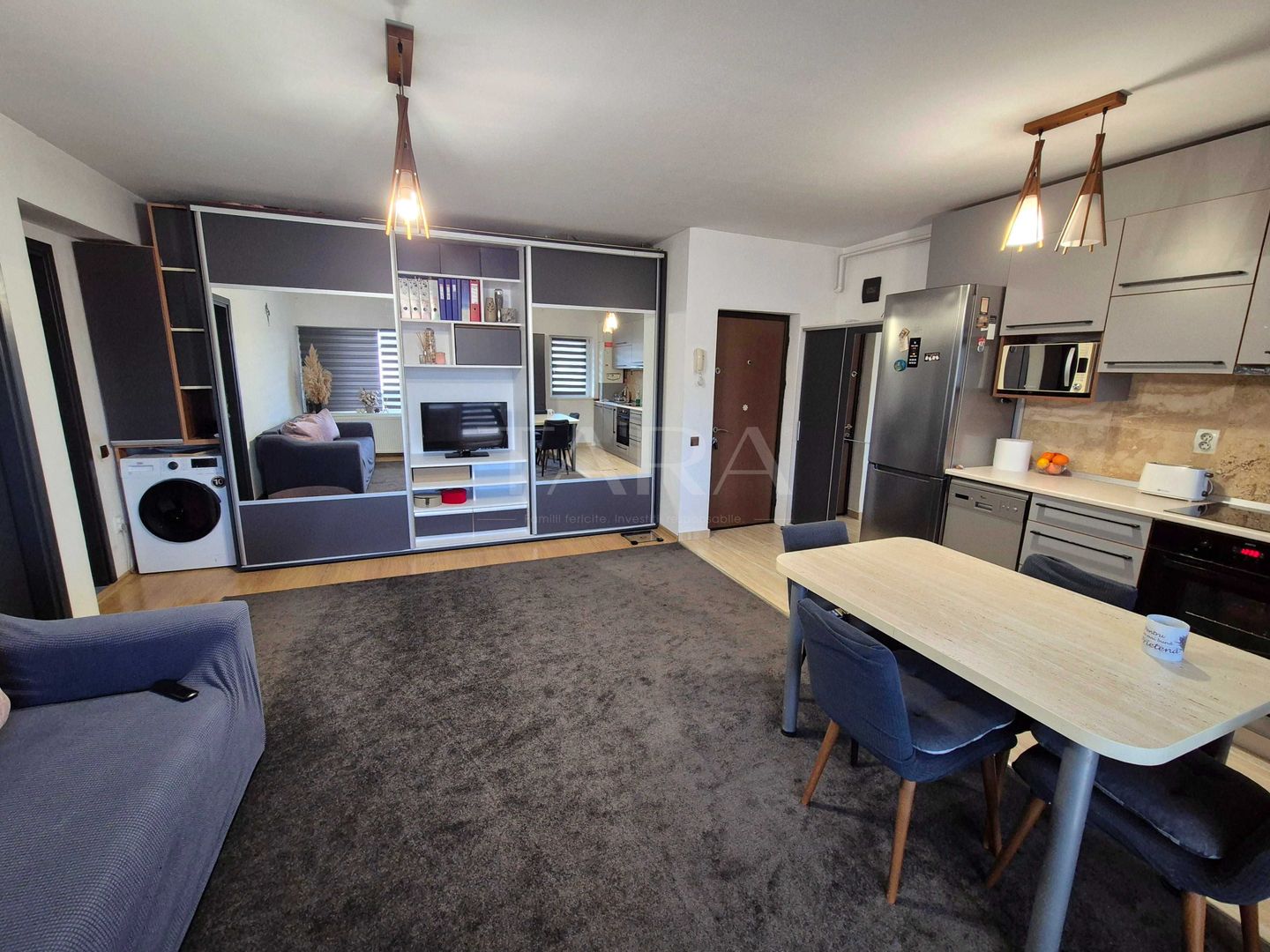 Apartament cu balcon de 6 m, parcare inclusă, zona ultracentrală. - Poză 4