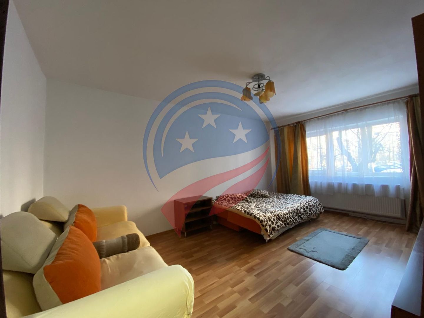 CHIRIE AP 2 CAMERE ROVINE CU CENTRALA - Poză 2