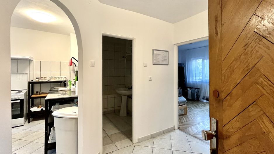 Apartament 3 camere, 2 bai, etajul 1,  in  zona Aradului - Piața Verde - Poză 16