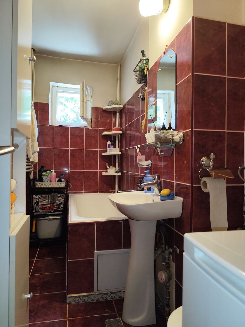 De vanzare apartament 3 camere, str.Morii, Nufarul, Oradea - Poză 11