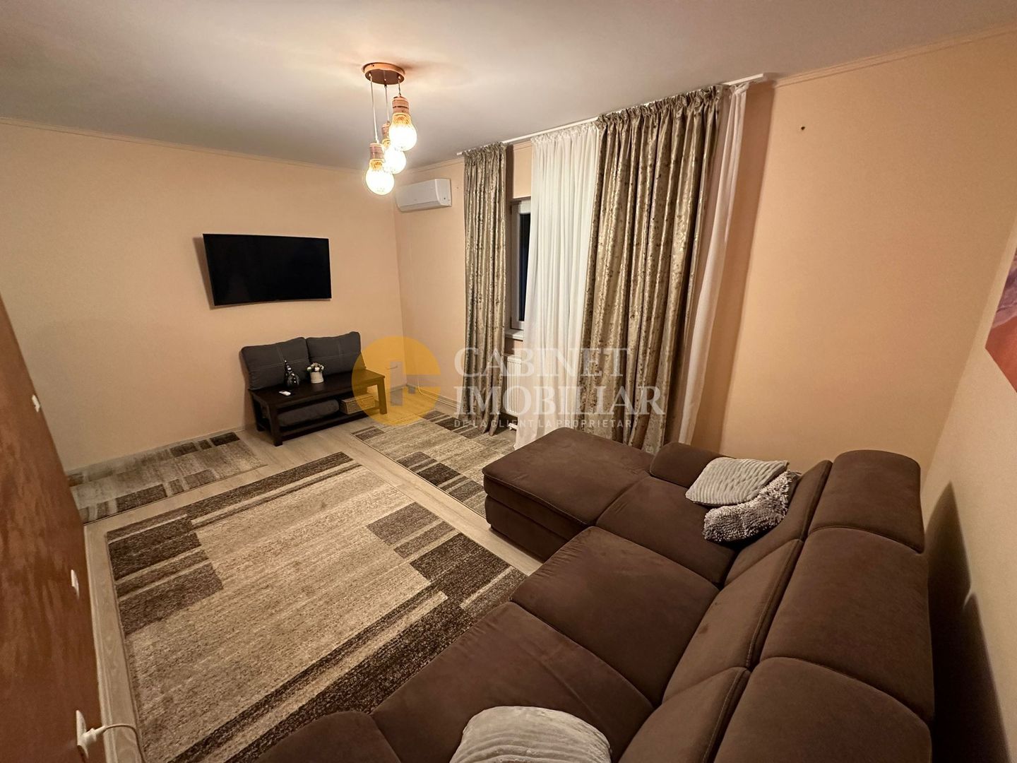 REDIU - 2 CAMERE DECOMANDAT - MOBILAT SI UTILAT - LOC DE PARCARE - Poză 4