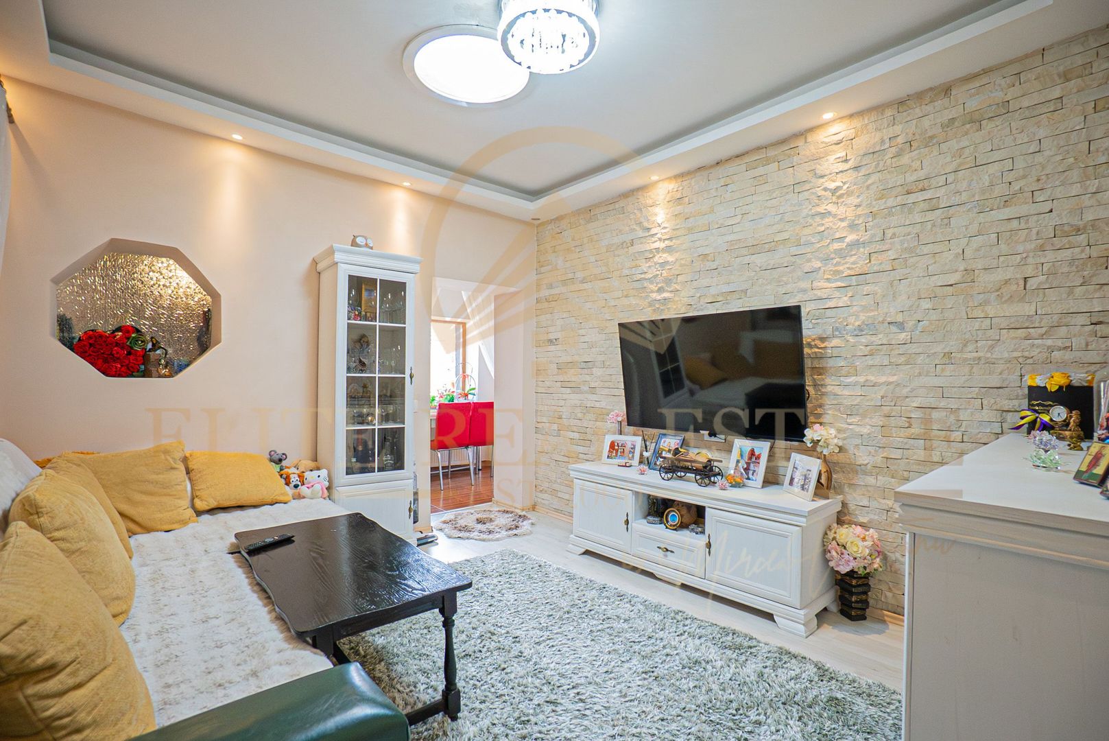 Casă cochetă în zona Anda |  Liniște, confort și intimitate - Poză 3