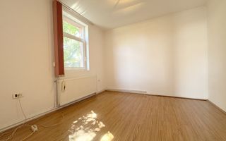 Casa cu curte comuna la 5 minute de Vivo! - Poză 8