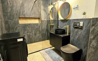 Apartament ultrafinisat | Etaj intermediar | Zona Str Tineretului - Poză 12
