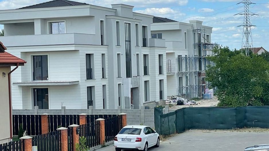 Ag EUROPA vinde ap NOU 55mp în zona SEMICENTRALA - Poză 1