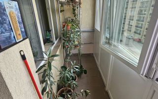 Apartament cu 2 camere, 50 mp, etaj intermediar, parcare, zona Pertrom - Poză 5