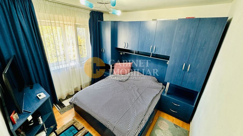 Nicolina 1 - Apartament cu 3 Camere Decomandat - Bloc 1981 - Poză 3