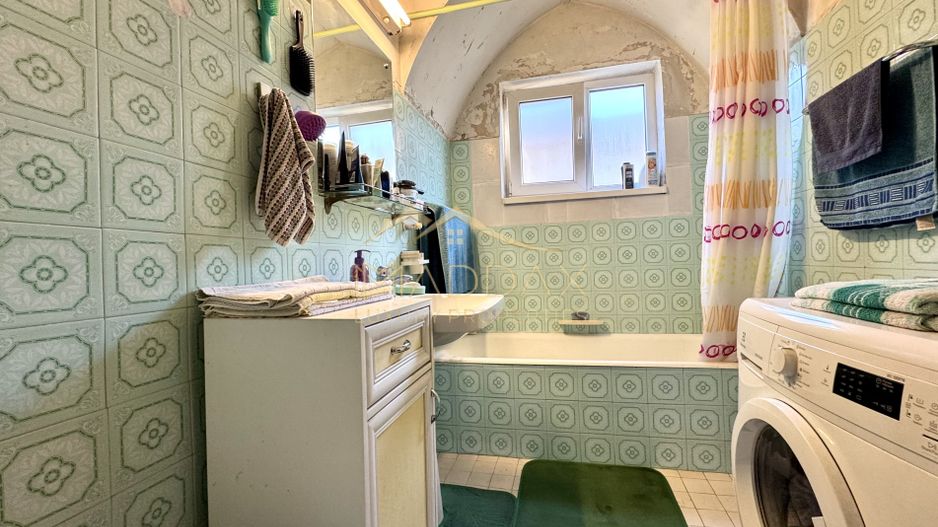 Vila cu 6 camere *310mp*  + Garaj // Primăverii - Poză 28