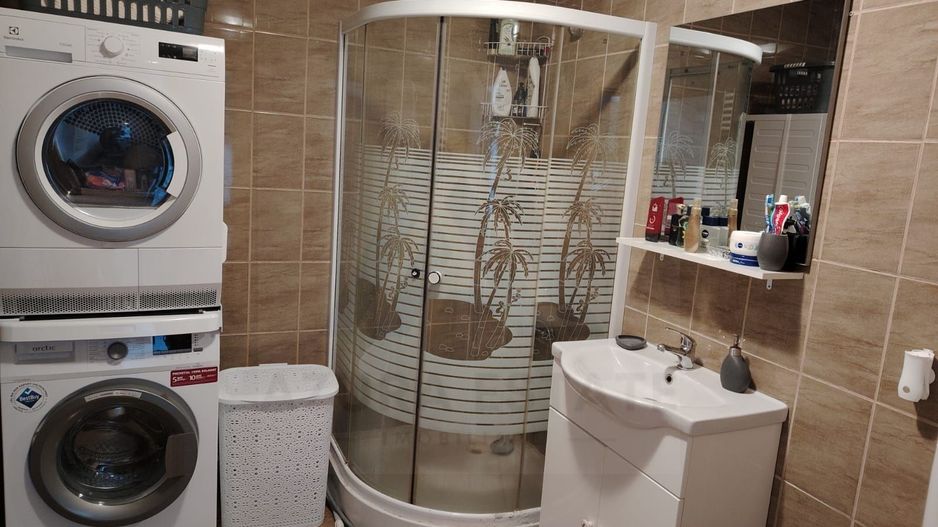 Apartament modern 3 camere 65 mp utili balcon zona Vasile Aaron - Poză 8