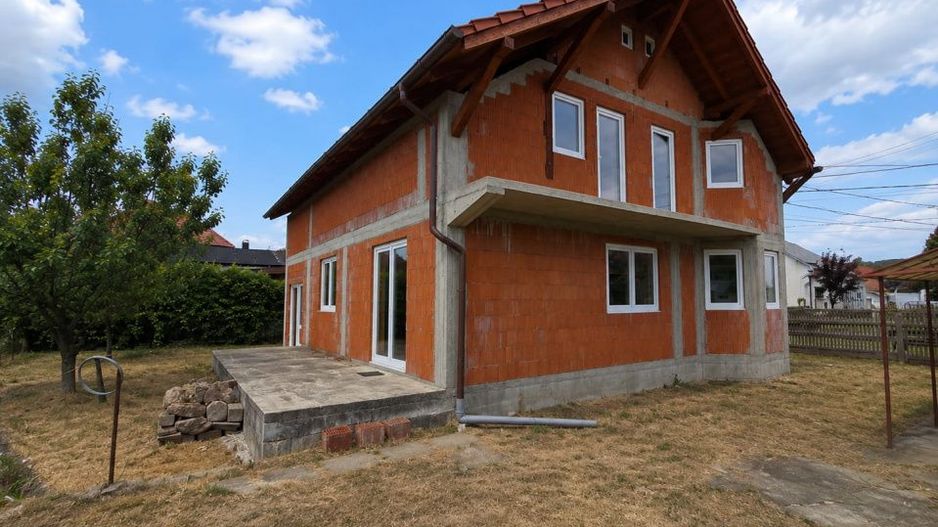 casa de vânzare Str. Dorobanților Satu Mare - Poză 2