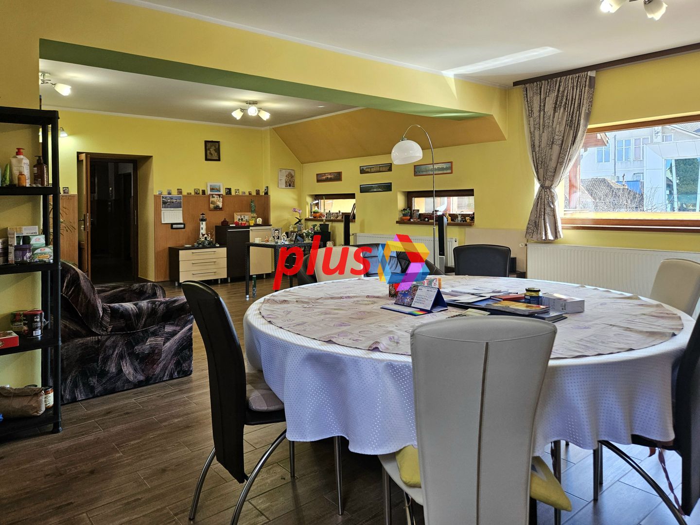 Casă plus Spațiu comercial  741 mp, Teren 906 mp Brasov - zona Blumana - Poză 2