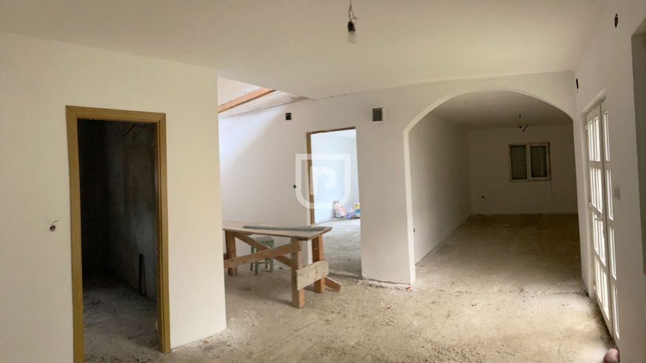 Casa in constructie 150 mp construiți și teren 1.330 mp – Doroteia - Poză 8